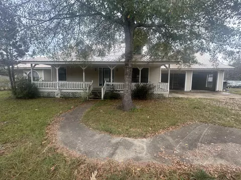 236 Benson, Silver Creek, MS 39663