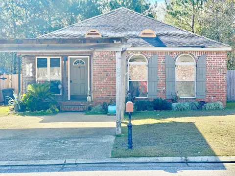 36 Lasalle St, Hattiesburg, MS 39402