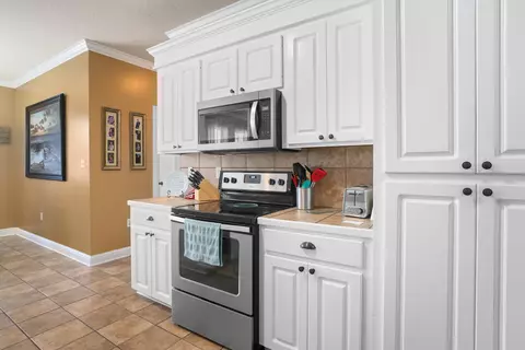 Kitchen - 9 Lake Loop, Petal, MS 39465 photo 4 of 4