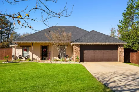 9 Lake Loop, Petal, MS 39465