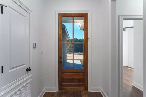 Entry Way - 1100 Oloh Rd, Sumrall, MS 39482 photo 1 of 2
