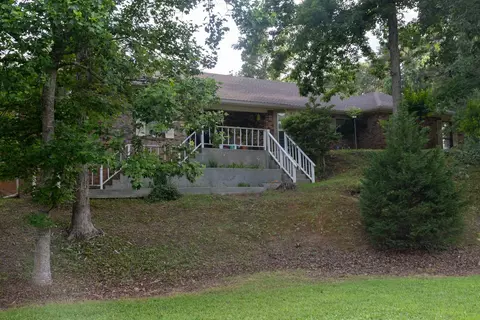 3 Raintree Dr, Hattiesburg, MS 39402
