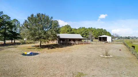 131 Circle Dr, Sumrall, MS 39482 photo 2