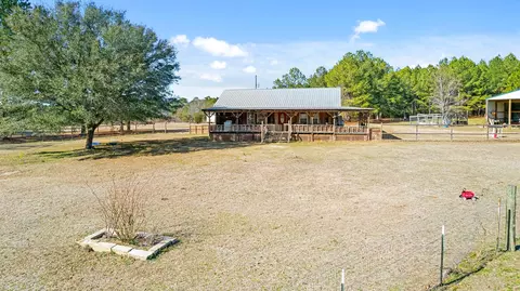 131 Circle Dr, Sumrall, MS 39482 photo 4