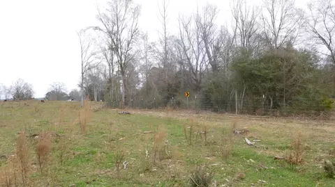 17 N 27 Ac N Williamsburg Rd, Bassfield, MS 39421