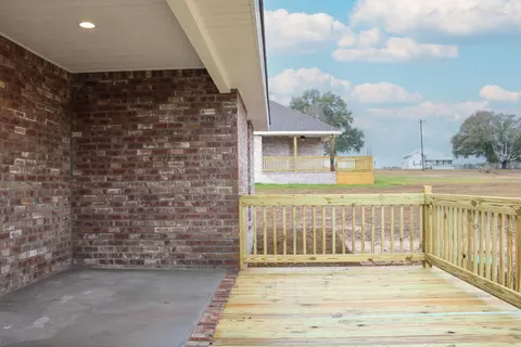 Exterior - 14 N Slade Rd, Sumrall, MS 39482 photo 3 of 5