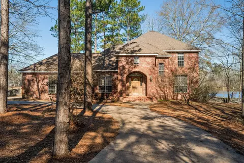 13 Lake Loop, Petal, MS 39465