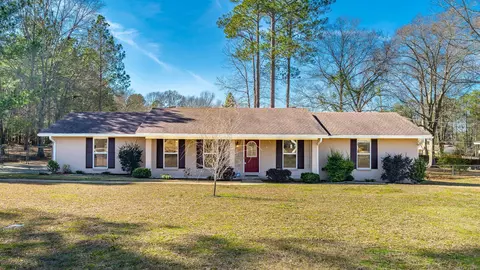 118 Somerset Dr, Hattiesburg, MS 39402