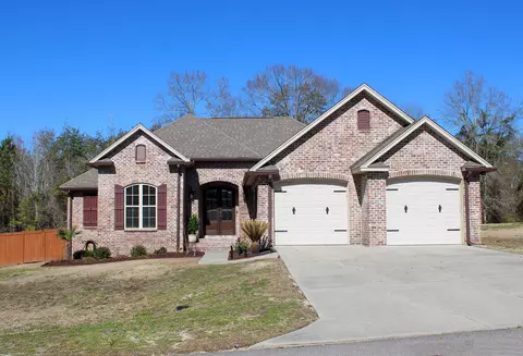 27 Roundtree, Hattiesburg, MS 39402