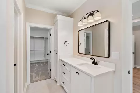 Bath - 41 Stuart Rd, Sumrall, MS 39482 photo 4 of 6