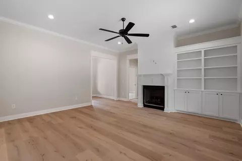 Living - 41 Stuart Rd, Sumrall, MS 39482 photo 3 of 3