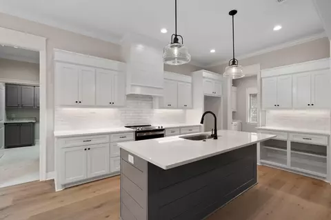 Kitchen - 41 Stuart Rd, Sumrall, MS 39482 photo 2 of 5