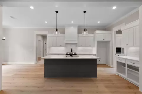 Kitchen - 41 Stuart Rd, Sumrall, MS 39482 photo 1 of 5