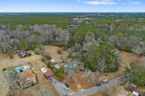View/Area - 39 Stone Cut Off Rd, Laurel, MS 39443 photo 3 of 4