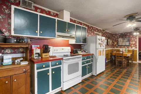 Kitchen - 1002 S 5th St, Collins, MS 39428 photo 3 of 3