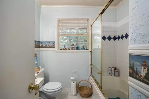 Bath - 1002 S 5th St, Collins, MS 39428 photo 2 of 2