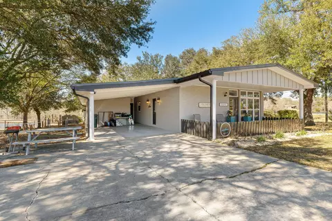 35 E Lakeview Dr, Columbia, MS 39429