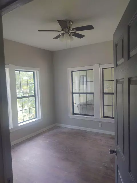 904 S 4th St, Collins, MS 39428 photo 3