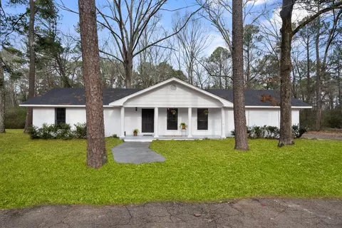 468 Pine St, Seminary, MS 39479