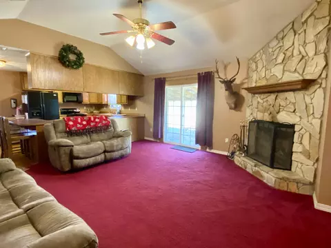 Living - 26 W Thompson Rd, Brooklyn, MS 39425 photo 2 of 2