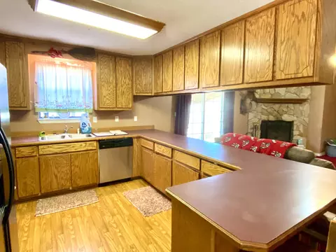 Kitchen - 26 W Thompson Rd, Brooklyn, MS 39425 photo 2 of 5