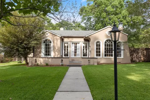 106 S 22nd Ave, Hattiesburg, MS 39401