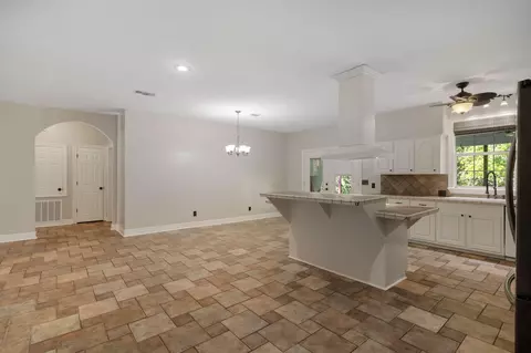Bath - 23 Chestnut Ln, Sumrall, MS 39482 photo 1 of 8