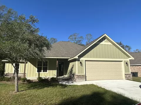 7 The Oaks Dr, Sumrall, MS 39482
