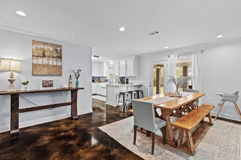Dining - 18 L Williamson Rd, Sumrall, MS 39482 photo 2 of 2