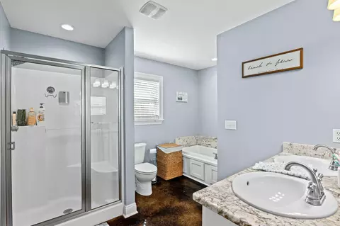 Bath - 18 L Williamson Rd, Sumrall, MS 39482 photo 1 of 5