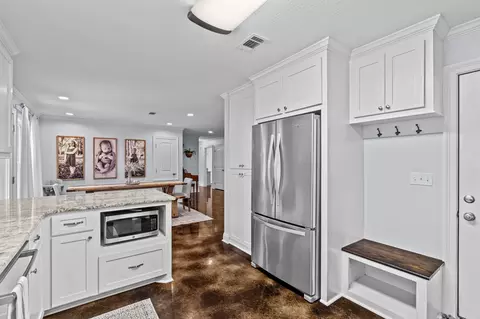 Kitchen - 18 L Williamson Rd, Sumrall, MS 39482 photo 5 of 5
