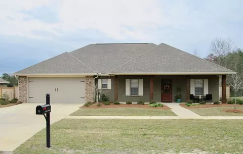 75 Castlewoods Way, Petal, MS 39465