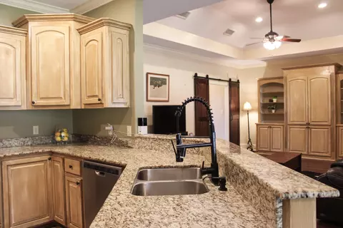 Kitchen - 41 Pleasant Hl, Sumrall, MS 39482 photo 4 of 4