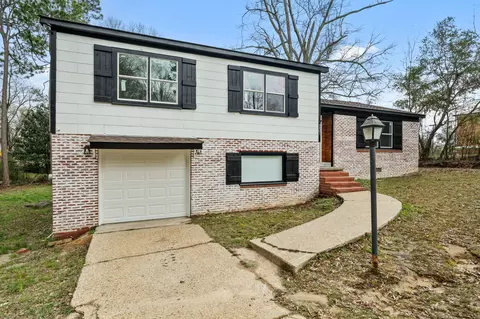 Exterior - 237 Stephen Ave, Laurel, MS 39440 photo 2 of 9
