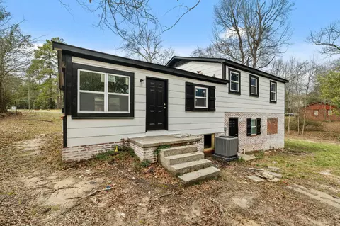 Exterior - 237 Stephen Ave, Laurel, MS 39440 photo 6 of 9