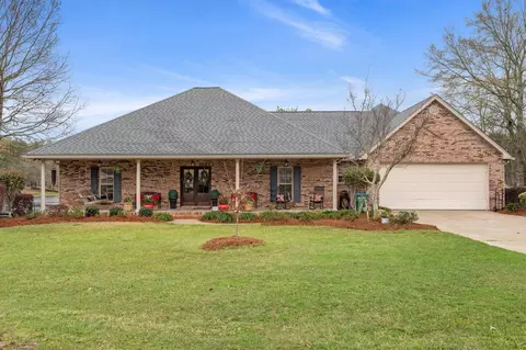 15 Clay Dr, Petal, MS 39465