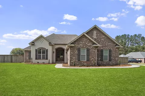 215 Nobles Rd, Sumrall, MS 39482