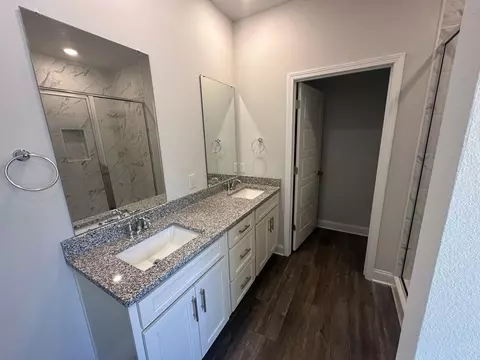 Bath - 79 Stonebridge, Petal, MS 39465 photo 2 of 4
