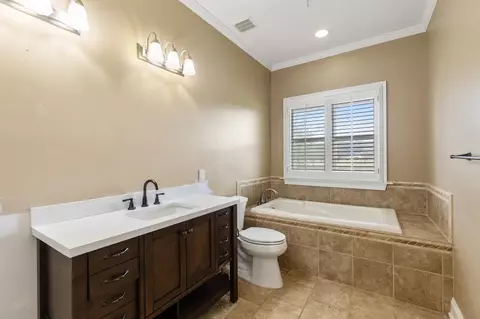 Bath - 38 Hidden Acres, Laurel, MS 39443 photo 4 of 5