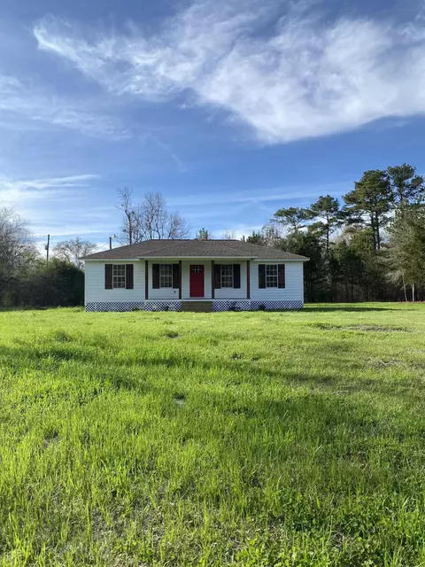 113 Buck Temple Rd, Laurel, MS 39443
