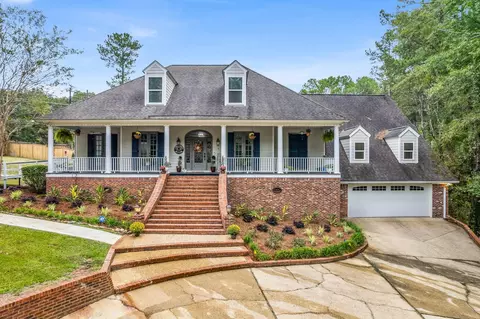 8 Saint Landry Cv, Hattiesburg, MS 39402