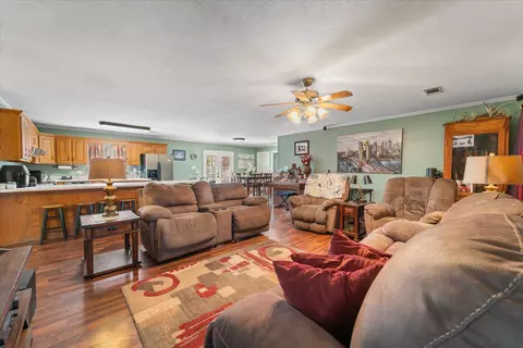 Living - 9 Timber Ln Dr, Collins, MS 39428 photo 2 of 2