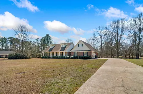 Exterior - 9 Timber Ln Dr, Collins, MS 39428 photo 3 of 11