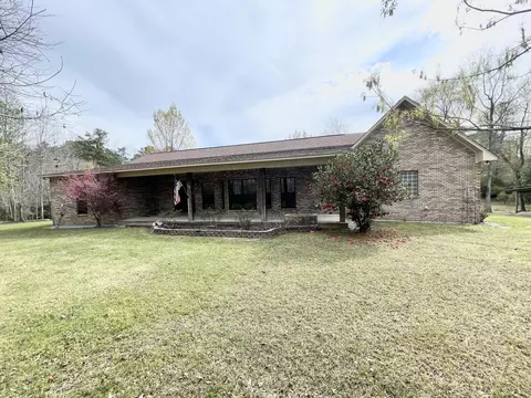 104 N Pacocean Acres, Laurel, MS 39443