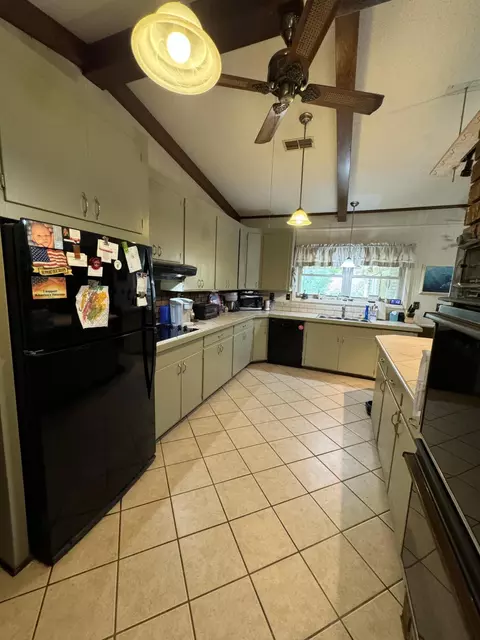 Kitchen - 383 Co Rd 155, Stringer, MS 39481 photo 2 of 4
