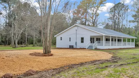 32 Bullock, Purvis, MS 39475