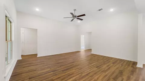 62 E Locust, Sumrall, MS 39482 photo 5