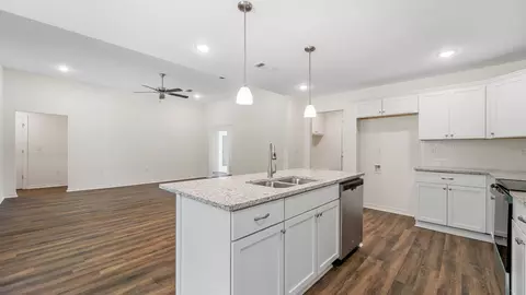 62 E Locust, Sumrall, MS 39482 photo 8