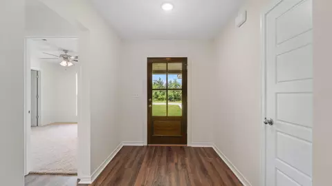 62 E Locust, Sumrall, MS 39482 photo 3