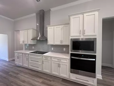 Kitchen - 33 Whistlestop, Sumrall, MS 39482 photo 1 of 2